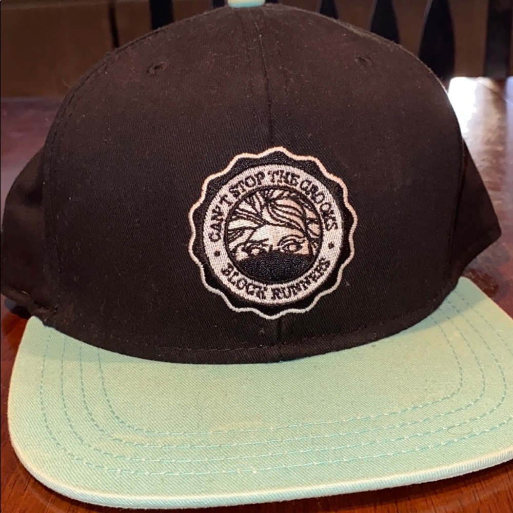 Can’t Stop The Crooks Snapback